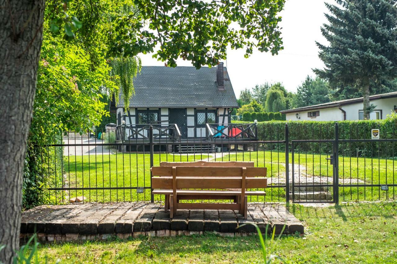 Dom nad jeziorem Sapowice Zewnętrze zdjęcie